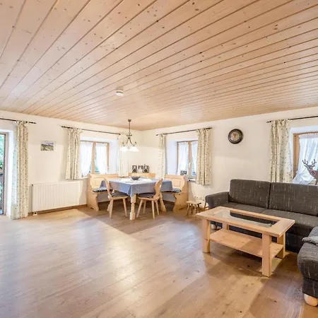 Waxenstein Apartment *